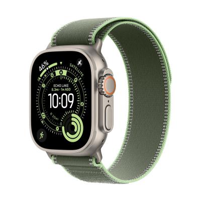 Apple Watch Ultra 3 (2025), 49 мм корпус из титана цвета «Natural», ремешок Trail Loop размера M/L цвета «Green/Neon»